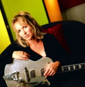 Gretchen Peters