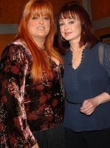 Wynnona and Naomi Judd